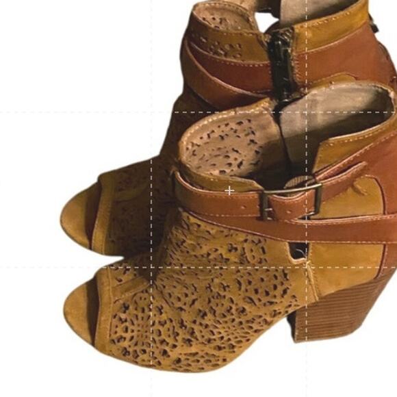 Women’s Size L 8-Piece Clothing Collection – Mix & Match Everyday Outfits - Picture 10 of 14